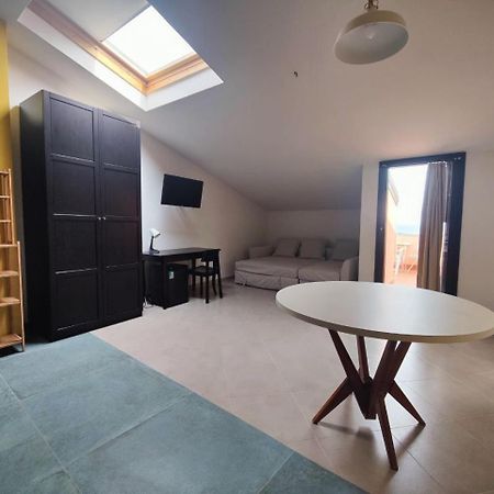 La Scivola Rooms Aci Castello Exterior foto